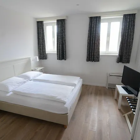 Castanea Bed & Breakfast