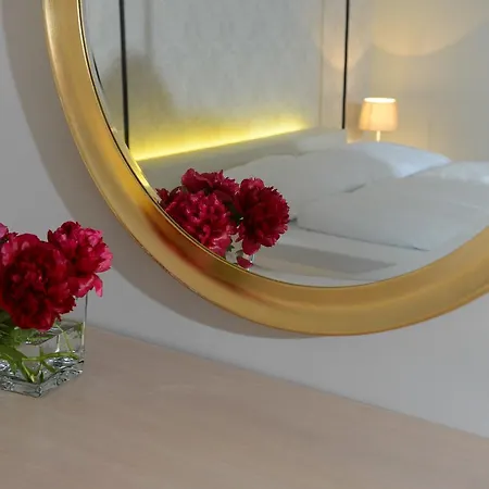 krevet i doručak Castanea 3*