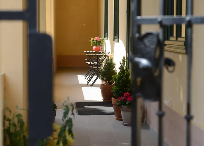 ベッド・アンド・ブレックファスト Castanea