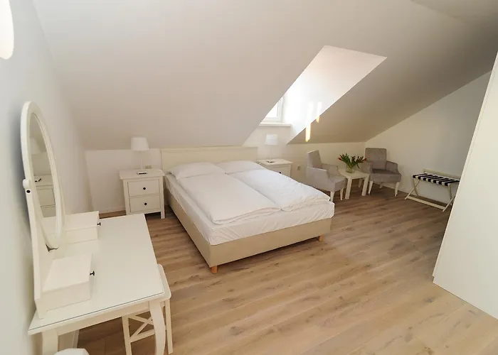 Frühstückspension Castanea 3*